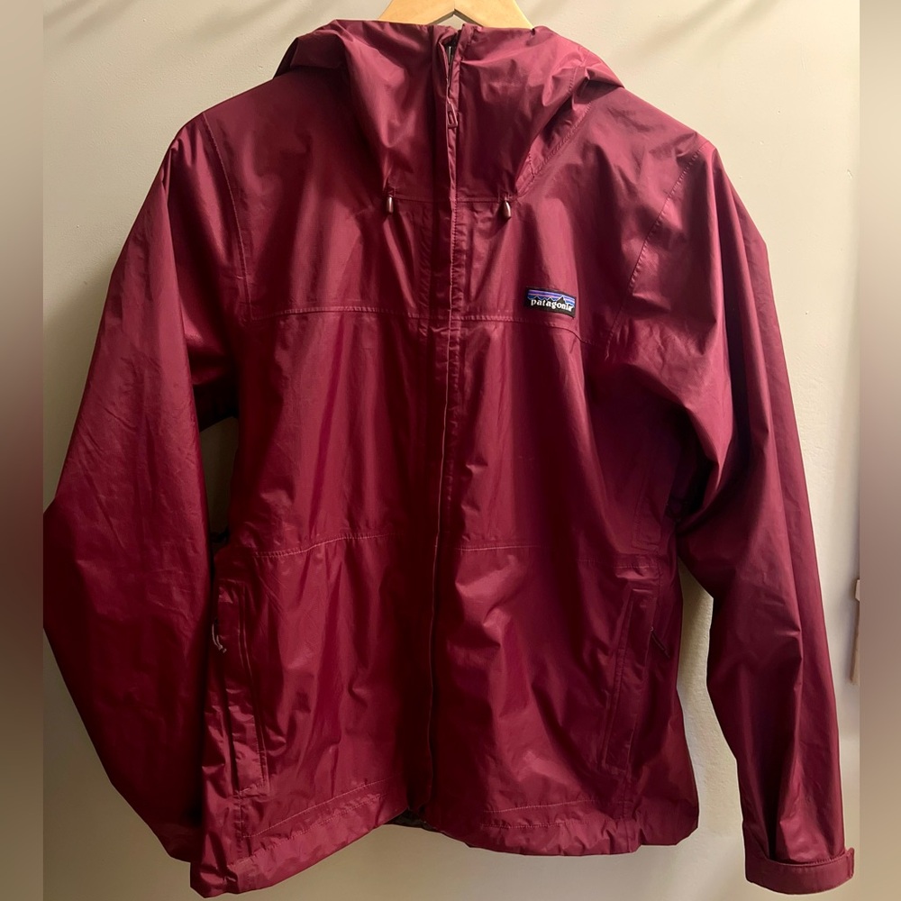 Patagonia womens rain coat
